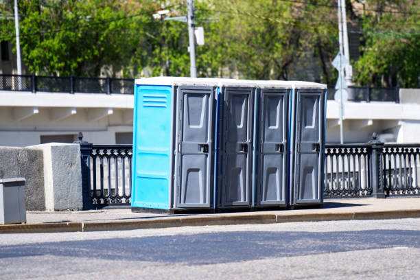 Best Porta potty delivery and setup  in Gra Forks, ND
